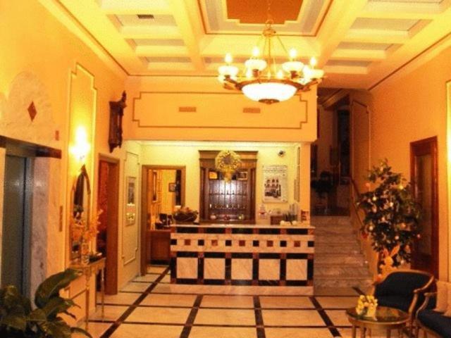 Astoria Hotel Traditional Gümülcine Dış mekan fotoğraf